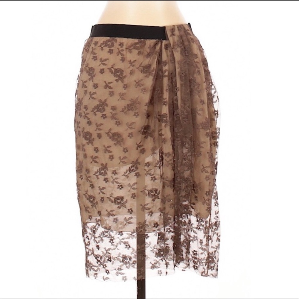 Marc Jacobs taupe lace lined, pulli on skirt M